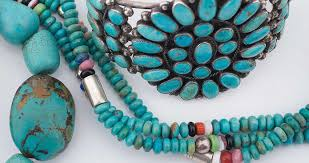 تصویر 2 از سنگ فیروزه بارگه مشکی مناسب طراحی زیورالات دست ساز